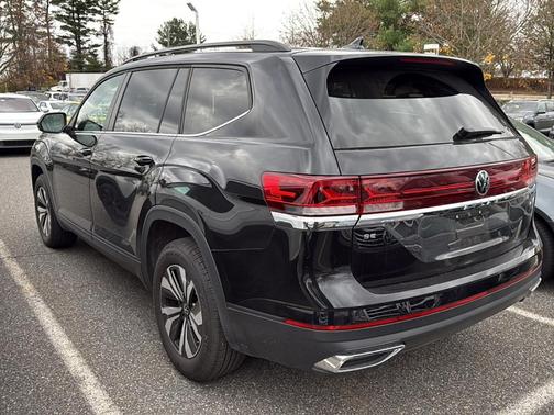2025 Volkswagen Atlas 2.0T SE