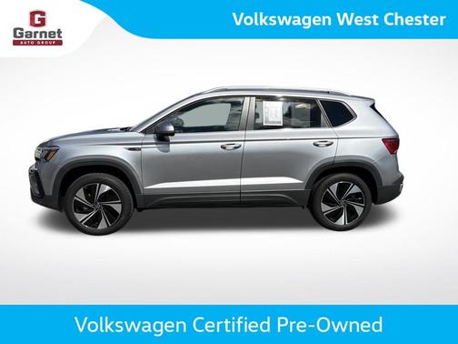 Pyrite Silver Metallic 2024 Volkswagen Taos 1.5T SE