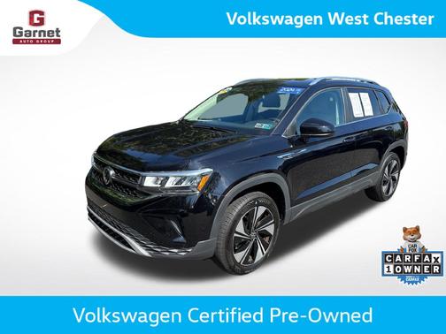 Deep Black Pearl Effect 2024 Volkswagen Taos 1.5T SE