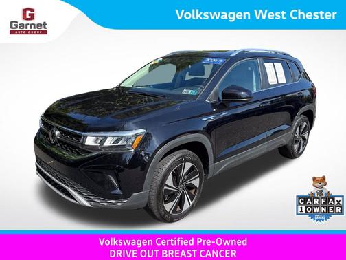 Deep Black Pearl Effect 2024 Volkswagen Taos 1.5T SE