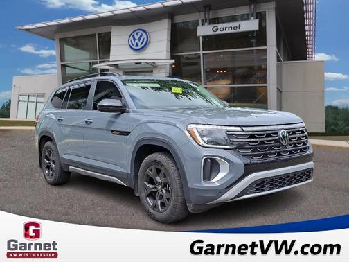 2024 Volkswagen Atlas 2.0T Peak Edition SE w/Technology