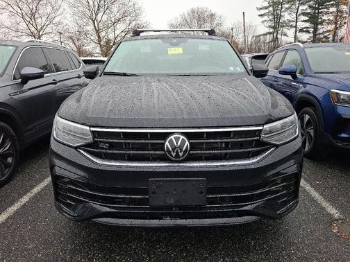 2024 Volkswagen Tiguan 2.0T SE R-Line Black