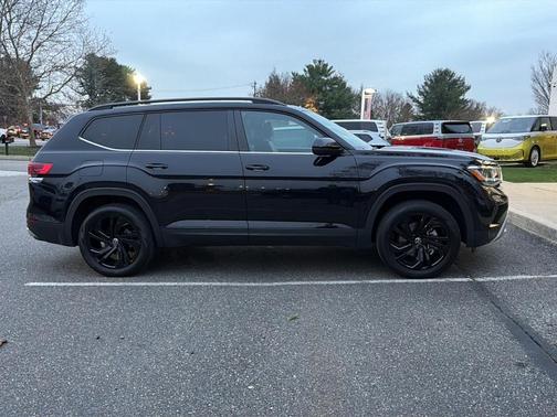 2023 Volkswagen Atlas 2.0T SE