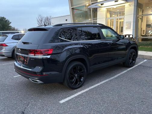 2023 Volkswagen Atlas 2.0T SE