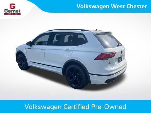 Opal White Pearl Effect 2024 Volkswagen Tiguan 2.0T SE R-Line Black
