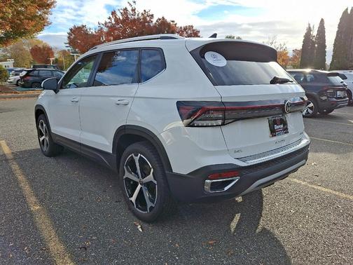 2025 Volkswagen Taos 1.5T SEL