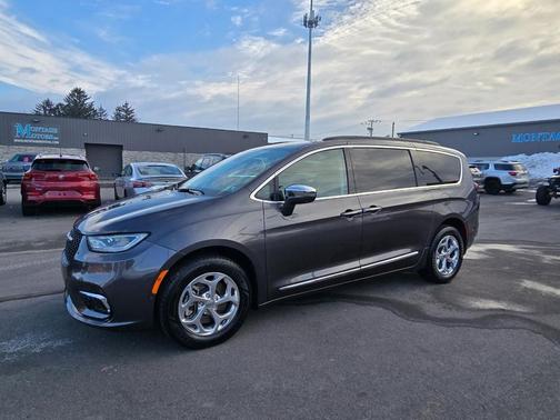 2022 Chrysler Pacifica Limited