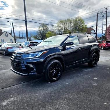 2019 Toyota Highlander SE