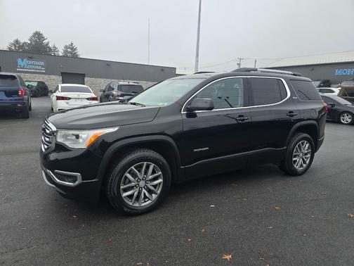 2017 GMC Acadia SLE-2