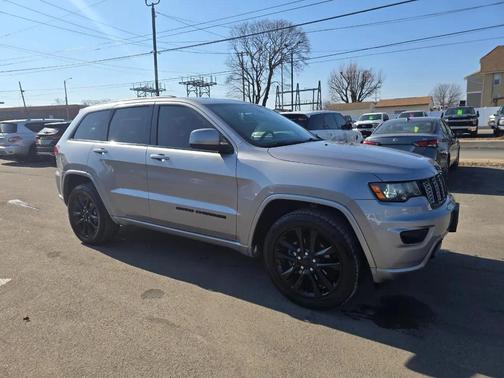 2018 Jeep Grand Cherokee Altitude