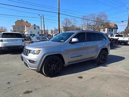 2018 Jeep Grand Cherokee Altitude