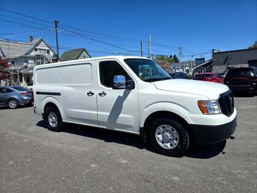 2021 Nissan NV Cargo NV3500 HD S V8