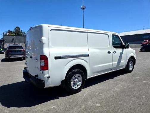 2021 Nissan NV Cargo NV3500 HD S V8
