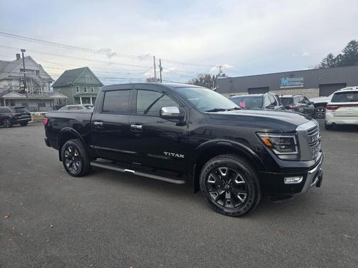 2023 Nissan Titan Platinum Reserve