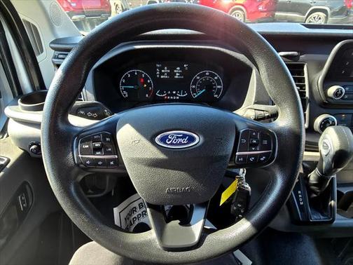 2022 Ford Transit-250 Base