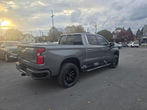 2022 Chevrolet Silverado 1500 High Country