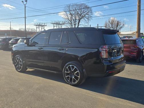2022 Chevrolet Tahoe 4WD RST