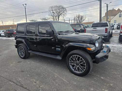 2023 Jeep Wrangler 4xe Sahara