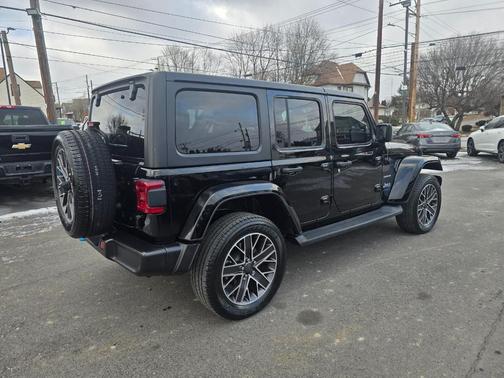 2023 Jeep Wrangler 4xe Sahara