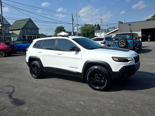 2022 Jeep Cherokee Trailhawk