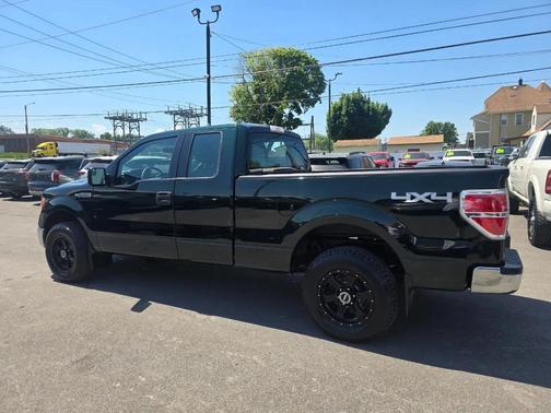 Green Gem Metallic 2014 Ford F-150 XL