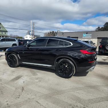 2023 BMW X4 xDrive30i
