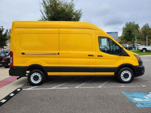 2020 Ford Transit-250 Base