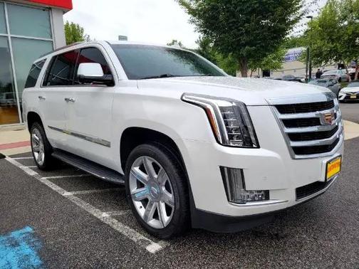 2016 Cadillac Escalade Luxury