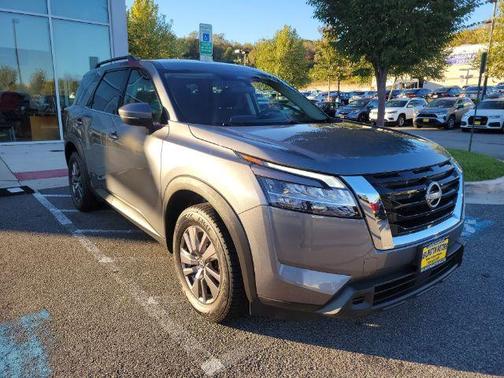 2022 Nissan Pathfinder SV 4WD