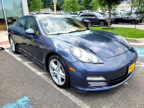 2011 Porsche Panamera 4
