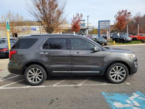 2017 Ford Explorer Limited