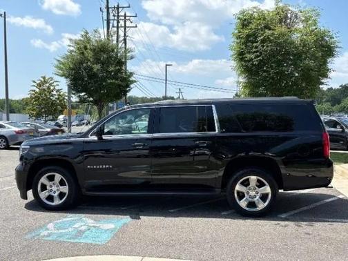 Black 2018 Chevrolet Suburban LT