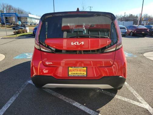 2024 Kia Soul LX