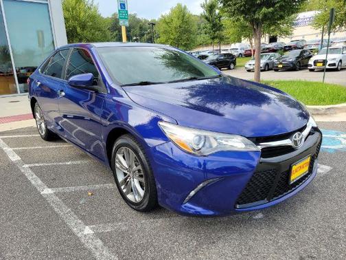 2016 Toyota Camry XLE