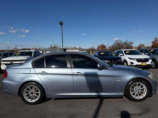 2010 BMW 328 4dr Sdn 328i RWD