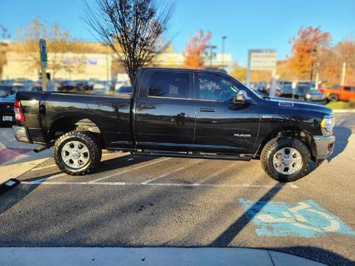 2020 RAM 2500 Big Horn Crew Cab 4X4 6'4' Box