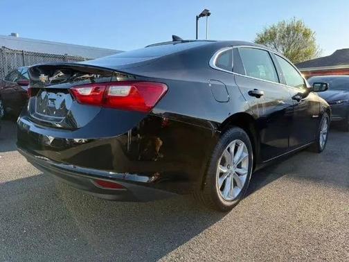 Mosaic Black Metallic 2023 Chevrolet Malibu FWD 1LT
