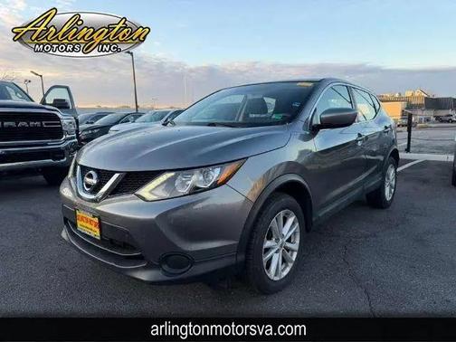Gun Metallic 2017 Nissan Rogue Sport S