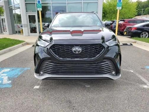 Black 2023 Toyota Highlander L FWD (Natl)