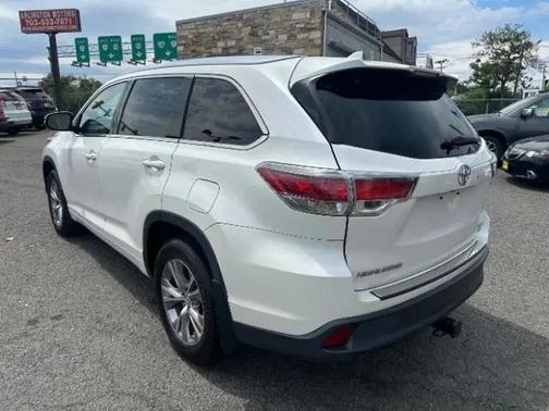 Blizzard Pearl 2015 Toyota Highlander XLE