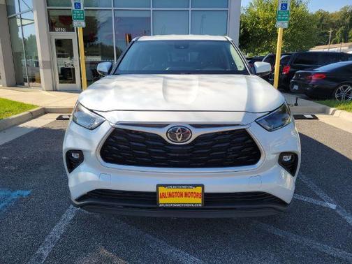 2022 Toyota Highlander LE