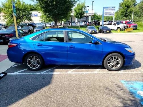 2017 Toyota Camry XLE