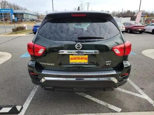 2019 Nissan Pathfinder SV