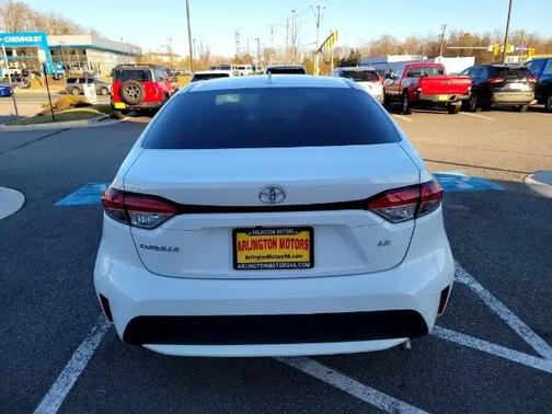 2022 Toyota Corolla LE