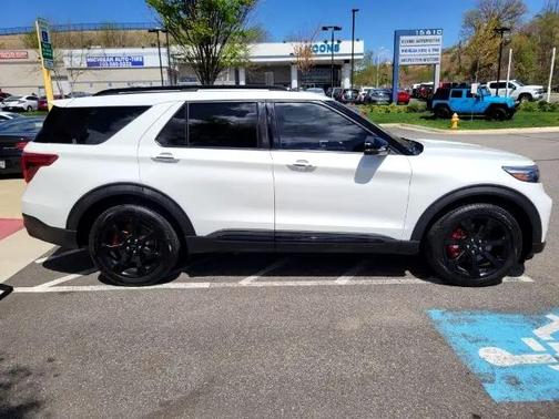 2020 Ford Explorer ST
