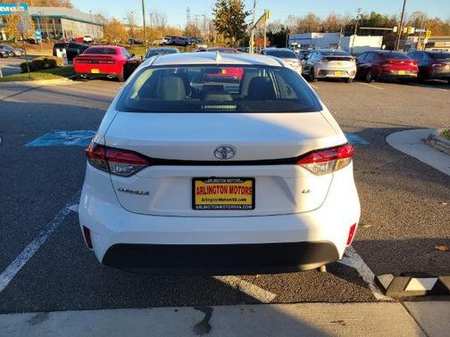 2025 Toyota Corolla LE