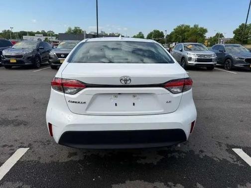 Ice Cap 2024 Toyota Corolla LE
