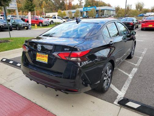 2021 Nissan Versa 1.6 SV