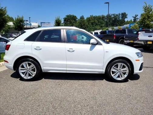 2018 Audi Q3 2.0 TFSI Premium FWD