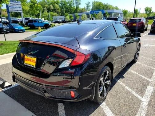 2017 Honda Civic Touring